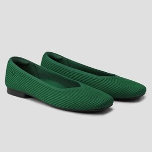 NWOT Vivaia Margot 2.0 Square Toe Flats - Sz EU 37.5 / US 7